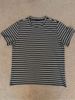 Men's Navy & White Striped Short-Sleeve Knit Shirt